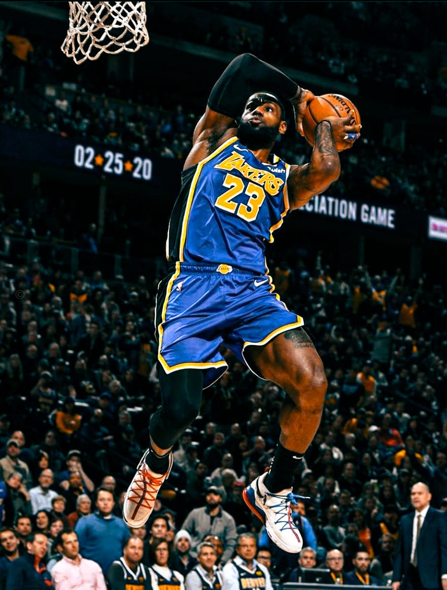 lebron james wallpaper dunk