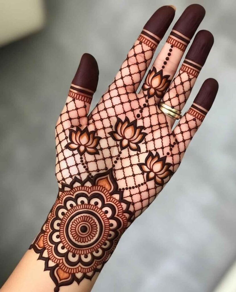 Stylish back floral mehndi