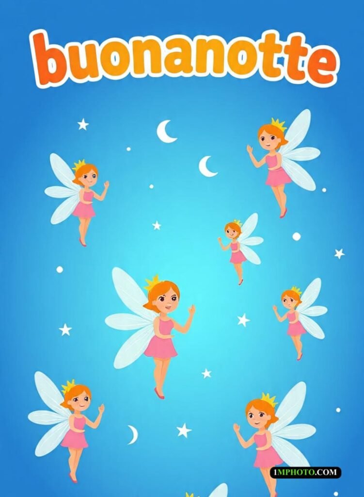Piccole fate vestite di rosa che volano su uno sfondo blu con luna e stelle. La scritta "Buonanotte" è scritta in lettere arancioni
